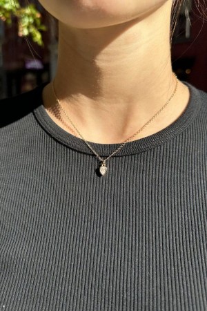 Gold Brandy Melville Drop Diamond Charm Necklace | USA 61083-ADVL